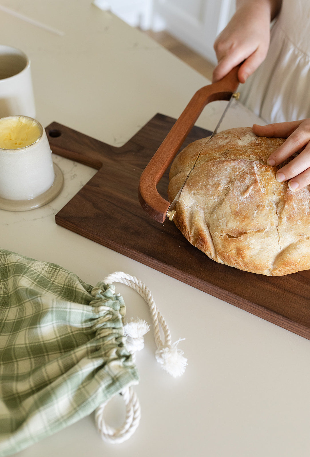 The Handcrafted Cutting Board