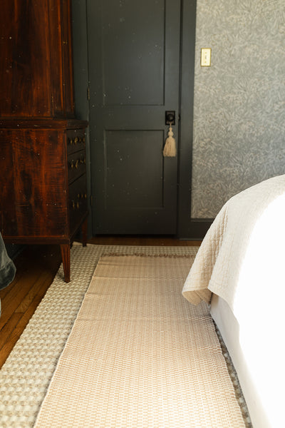 The Hand-Loomed Cotton Rug