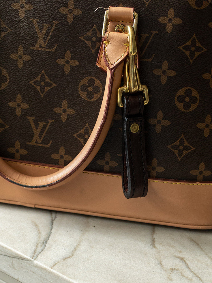 The Stitched Leather Key Fob