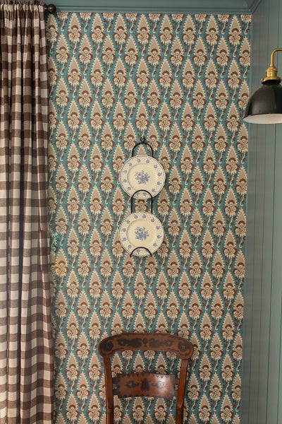 The Wall Mounted Double Plate Holder