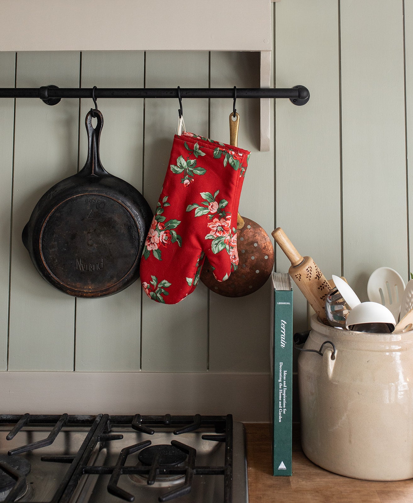 The Classic Oven Mitt Set