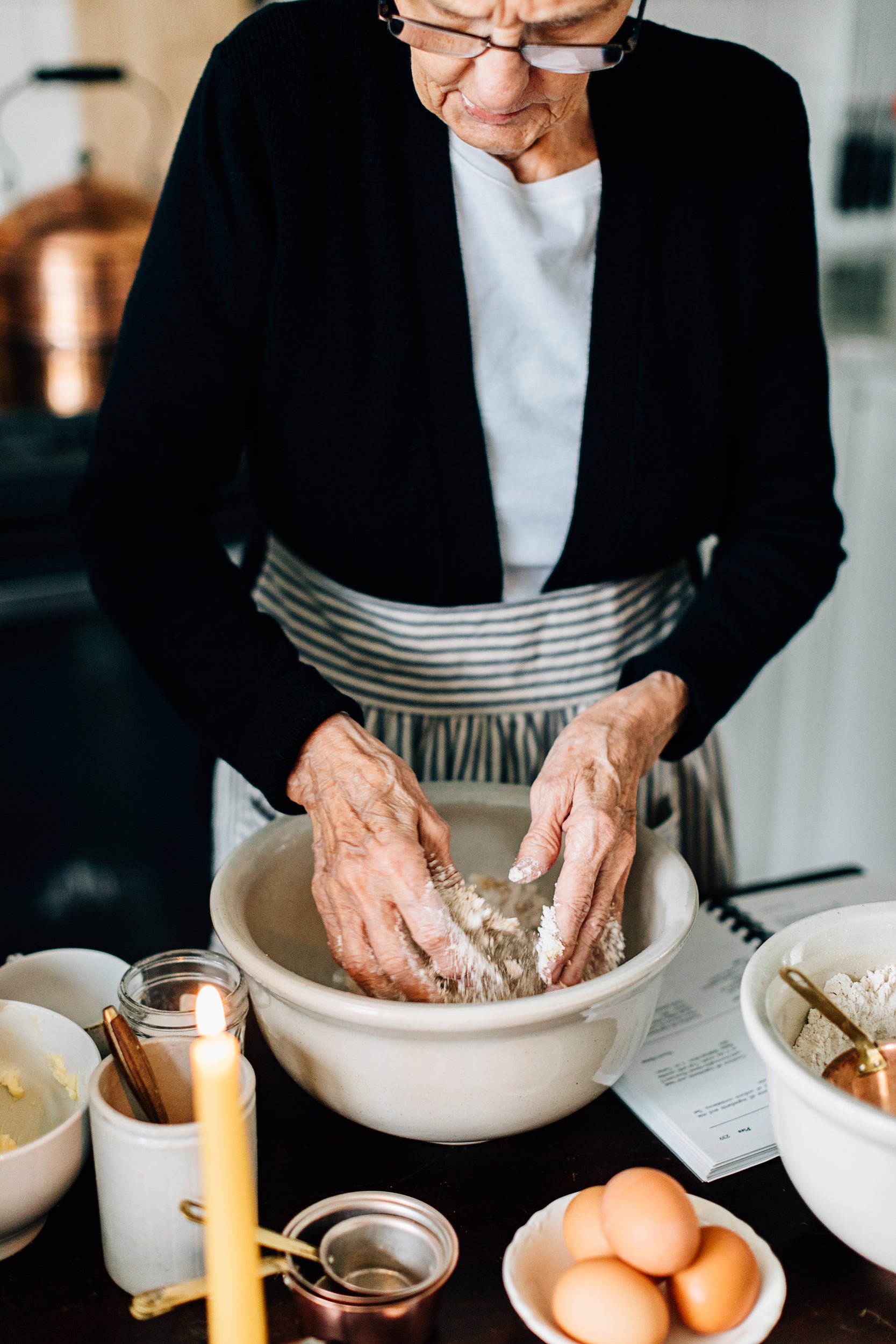 The Stoneware Mixing Bowl